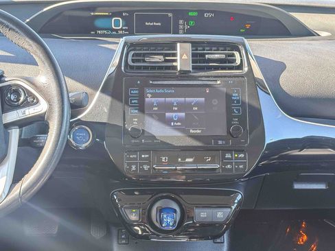 Used 2016 Toyota Prius Four w/ Advanced Technology Package image 16