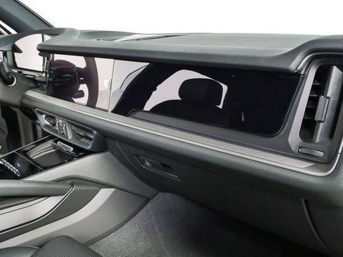 New 2026 Porsche Cayenne AWD/4WD image 25