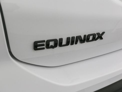 Used 2019 Chevrolet Equinox LS FWD image 11