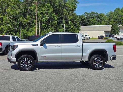 Used 2022 GMC Sierra 1500 AT4 w/ Technology Package AWD/4WD image 23