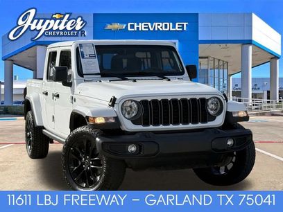 Used 2025 Jeep Gladiator Sport