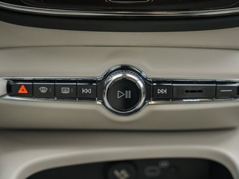 New 2026 Volvo XC40 B5 Plus w/ Protection Package Premier image 22