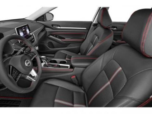 New 2025 Nissan Altima 2.5 SR w/ SR Premium Package image 12
