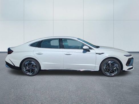 New 2026 Hyundai Sonata SEL FWD image 7