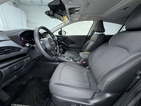 Used 2024 Subaru Crosstrek 2.0i Premium AWD/4WD image 3