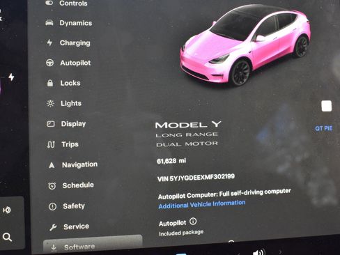 Used 2021 Tesla Model Y Long Range image 28