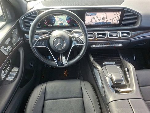 Used 2024 Mercedes-Benz GLE 350 4MATIC image 11