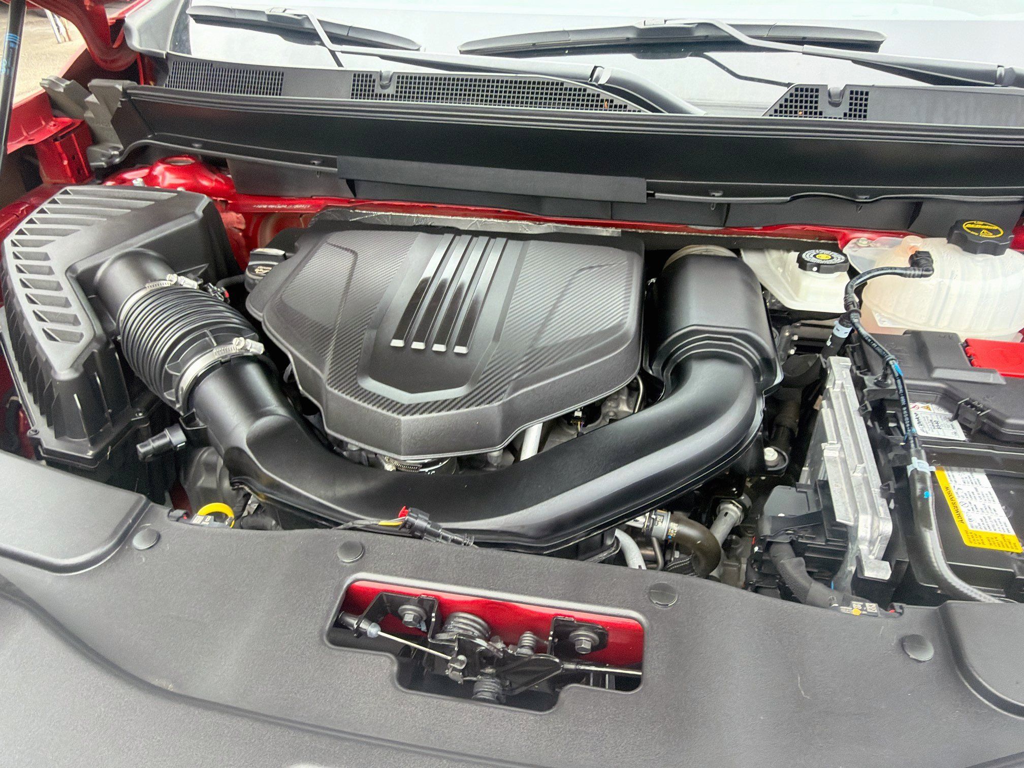 Used 2024 Chevrolet Traverse LT FWD image 35