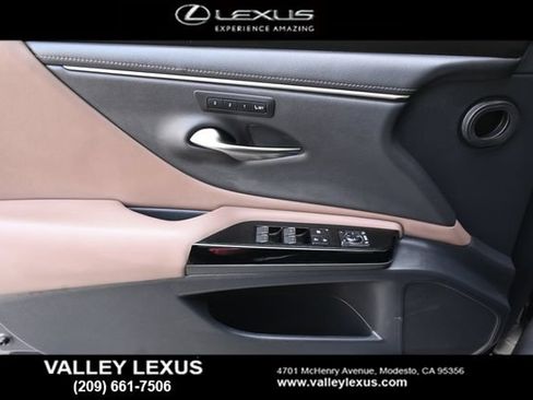 Used 2023 Lexus ES 300h w/ Premium Package FWD image 12
