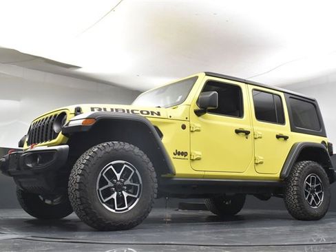 Used 2024 Jeep Wrangler Unlimited Rubicon image 34