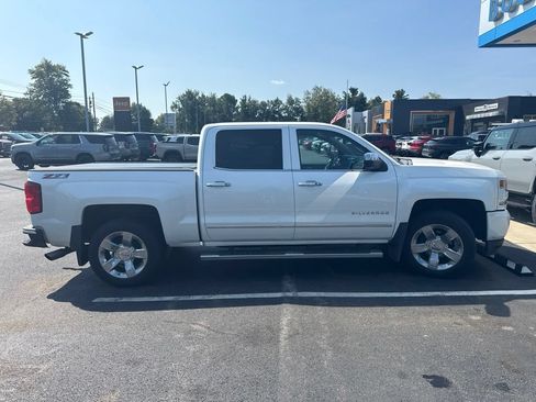 Used 2017 Chevrolet Silverado 1500 LTZ Z71 w/ LTZ Plus Package AWD/4WD image 4