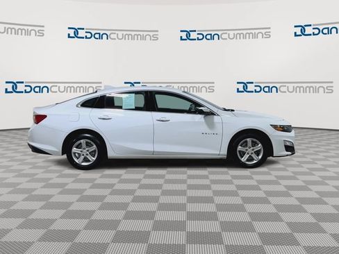 Used 2024 Chevrolet Malibu LT FWD image 9