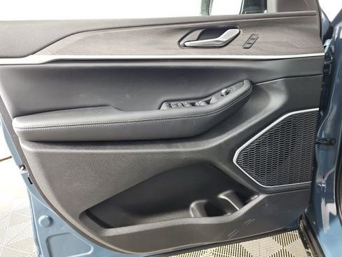 New 2026 Jeep Grand Cherokee L Limited image 16