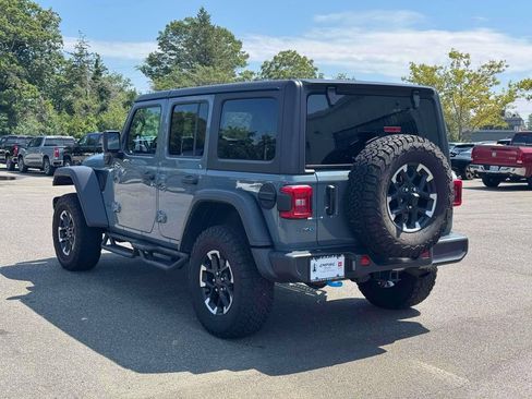 Used 2024 Jeep Wrangler Unlimited Rubicon 4xe w/ Technology Group AWD/4WD image 5