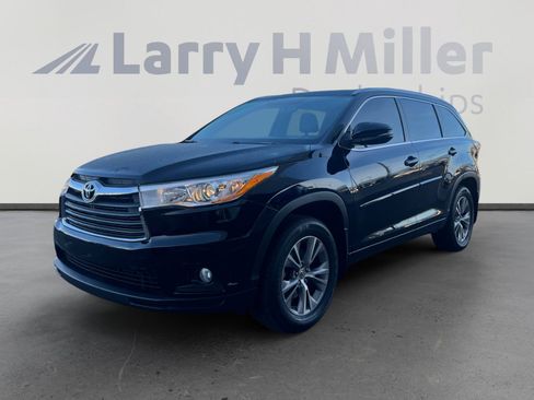 Used 2015 Toyota Highlander XLE image 1