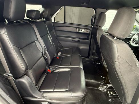 Used 2021 Ford Explorer 4WD Police Interceptor image 4