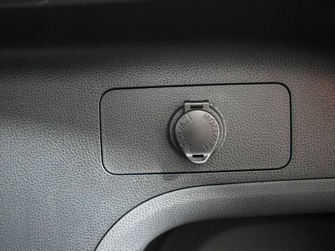 Certified 2019 Toyota RAV4 Limited image 27