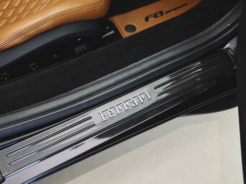 Used 2022 Ferrari F8 Tributo image 42