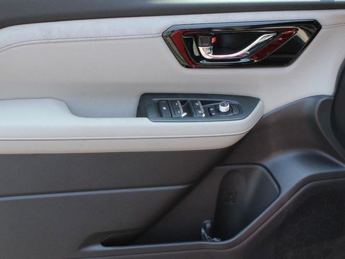 New 2025 Subaru Forester Limited image 17