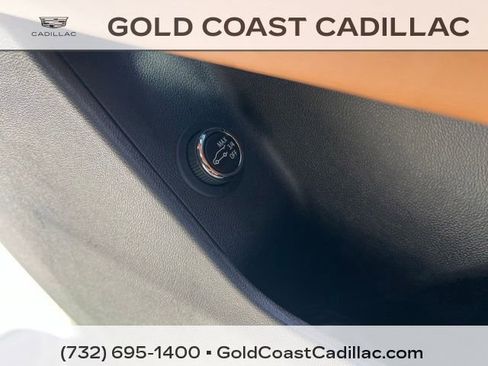 Certified 2024 Cadillac XT5 Premium Luxury w/ LPO, Floor Liner Package AWD/4WD image 17