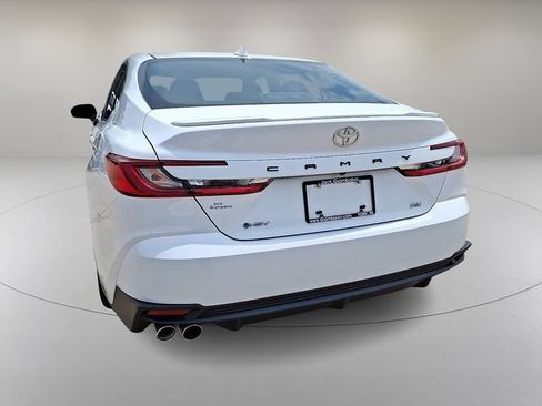 Used 2025 Toyota Camry SE FWD image 8