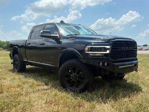 Used 2020 RAM 2500 Laramie AWD/4WD image 3