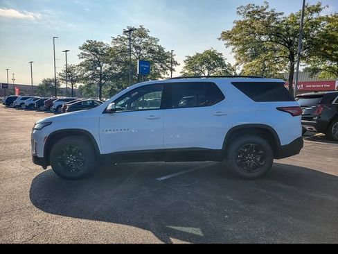 Certified 2023 Chevrolet Traverse LT FWD image 9