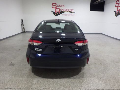 Used 2025 Toyota Corolla LE FWD image 3