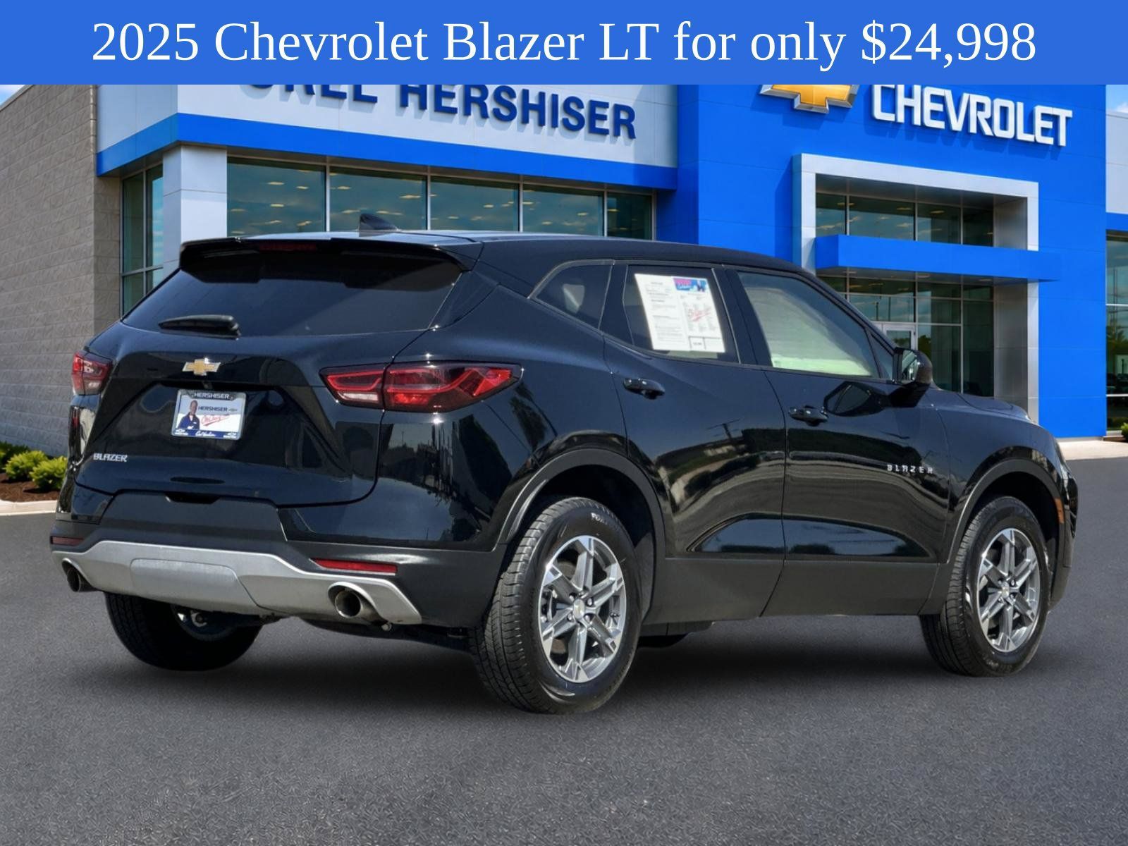 Used 2025 Chevrolet Blazer LT FWD image 5