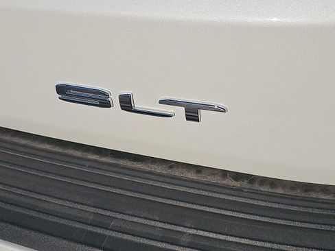 Used 2024 GMC Yukon SLT image 34