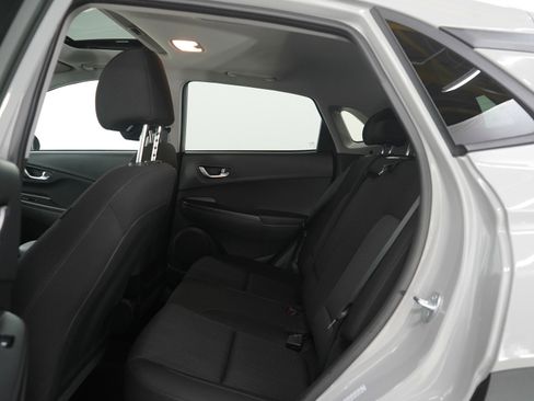 Used 2023 Hyundai Kona SEL w/ Convenience Package image 17