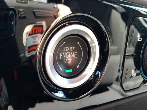 Used 2023 Chevrolet Silverado 1500 LT image 19