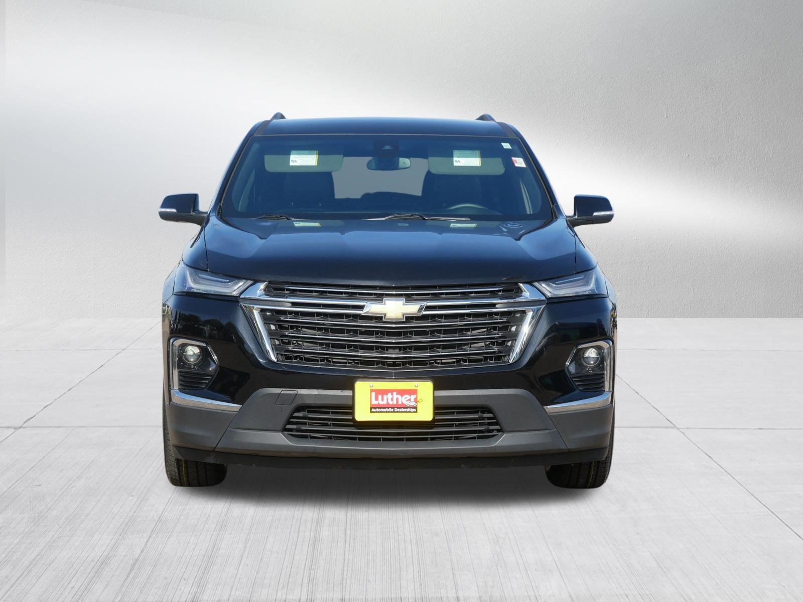 Used 2023 Chevrolet Traverse LT AWD/4WD image 2
