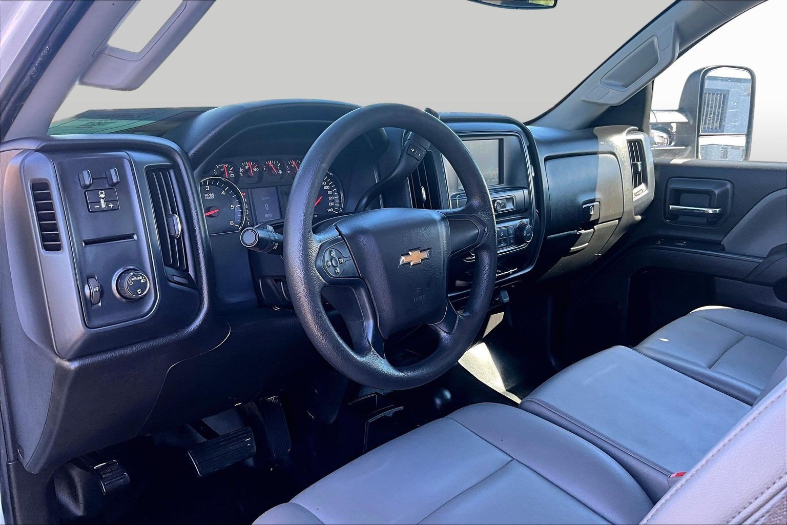 Used 2017 Chevrolet Silverado 2500 W/T AWD/4WD image 12