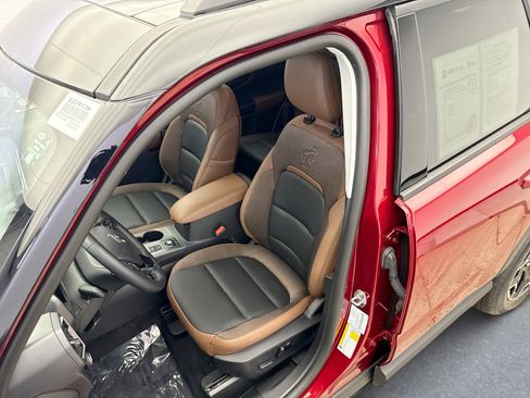 Used 2025 Ford Bronco Sport Outer Banks w/ Outer Banks Tech Package+ image 11