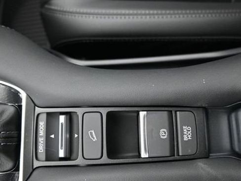 New 2026 Honda HR-V EX-L image 17