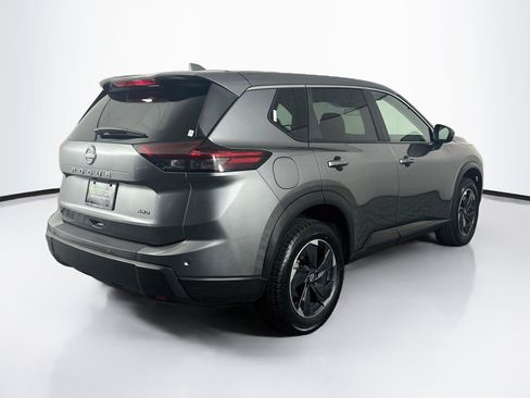 Used 2025 Nissan Rogue SV AWD/4WD image 9