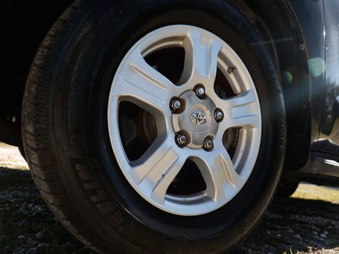 Used 2012 Toyota Sequoia SR5 image 28