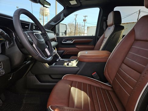 New 2026 GMC Sierra 2500 Denali Ultimate w/ Max Trailering Package AWD/4WD image 6