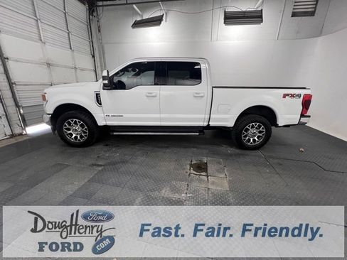 Used 2021 Ford F250 Lariat w/ FX4 Off-Road Package image 4