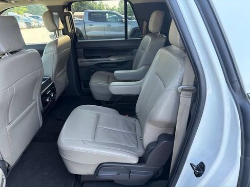 Used 2020 Ford Expedition Max XLT w/ Equipment Group 202A AWD/4WD image 11