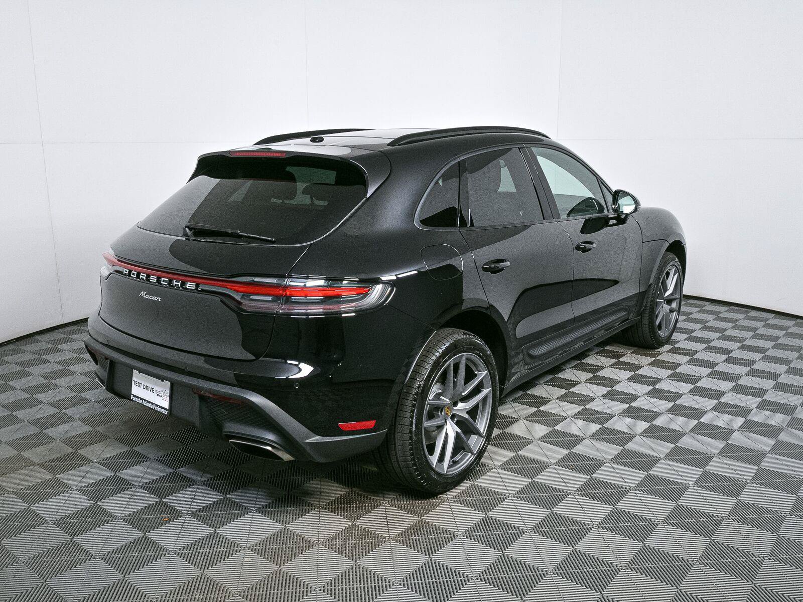 New 2026 Porsche Macan AWD/4WD image 28