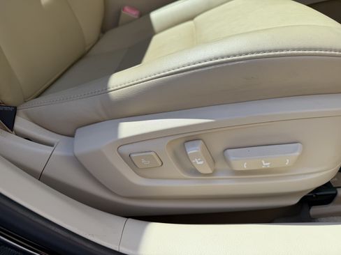 Used 2013 Lexus ES 350 w/ Premium Pkg FWD image 47
