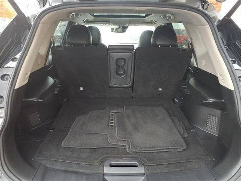 Used 2020 Nissan Rogue SL w/ Premium Package image 19