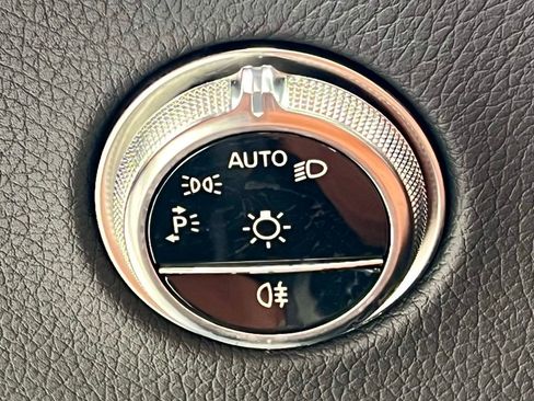 Certified 2026 Mercedes-Benz GLC 300 4MATIC image 27