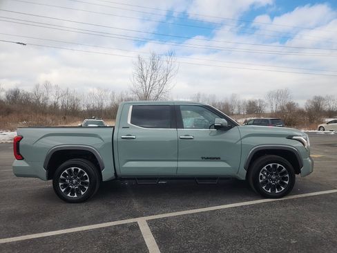 Used 2025 Toyota Tundra Limited image 9