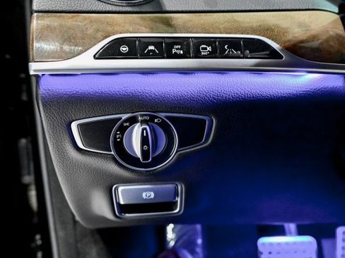 Used 2014 Mercedes-Benz S 63 AMG 4MATIC Sedan image 40