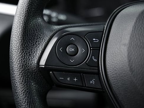 Used 2024 Toyota Corolla LE image 32