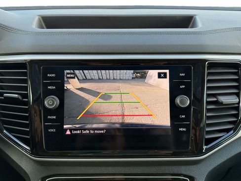 Used 2021 Volkswagen Atlas SEL image 15