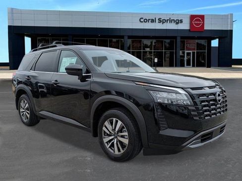 New 2026 Nissan Pathfinder SL FWD image 7